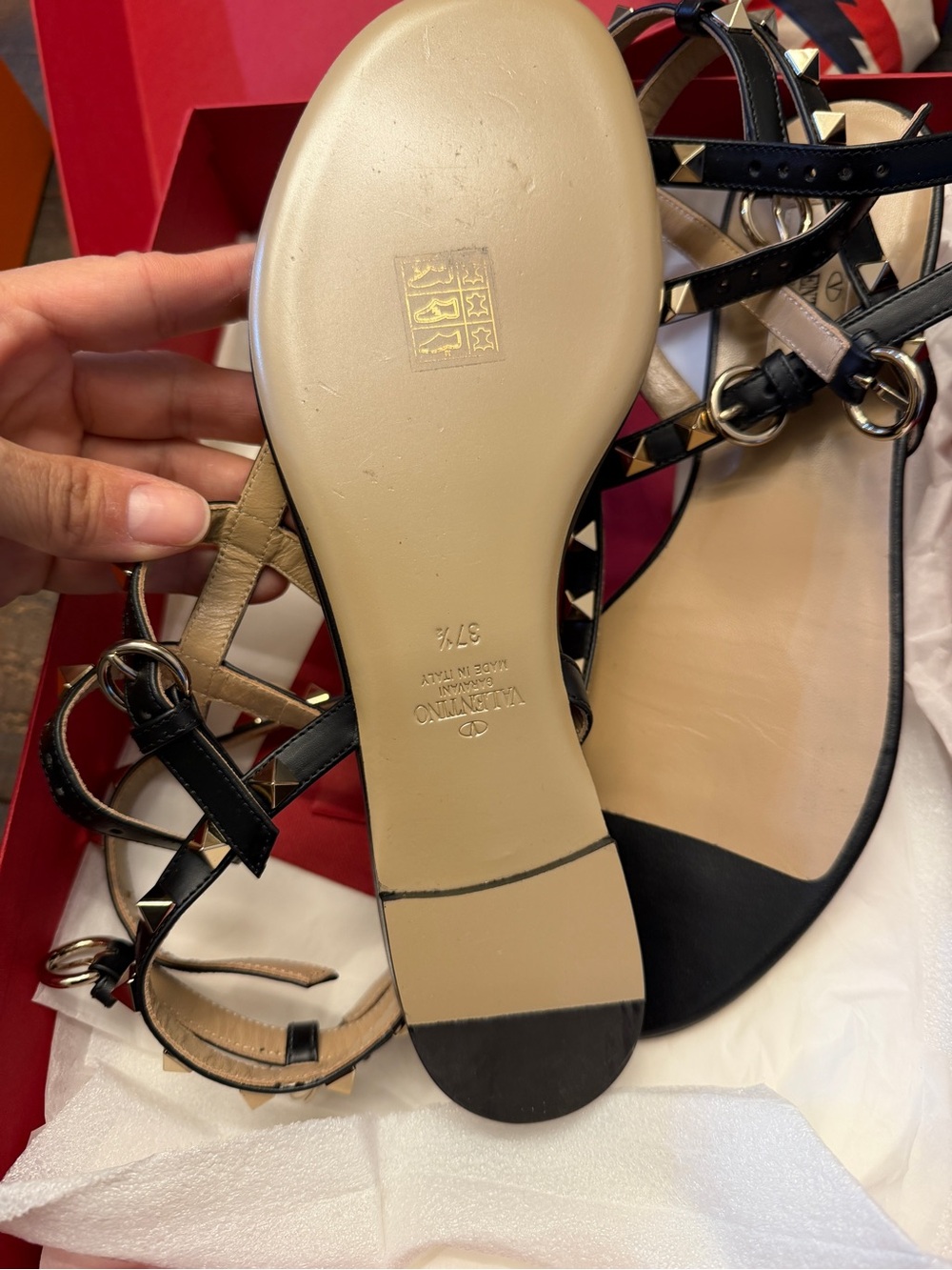 Valentino Garavani Black Leather Rockstud T-Strap Sandals - Picture 2 of 5